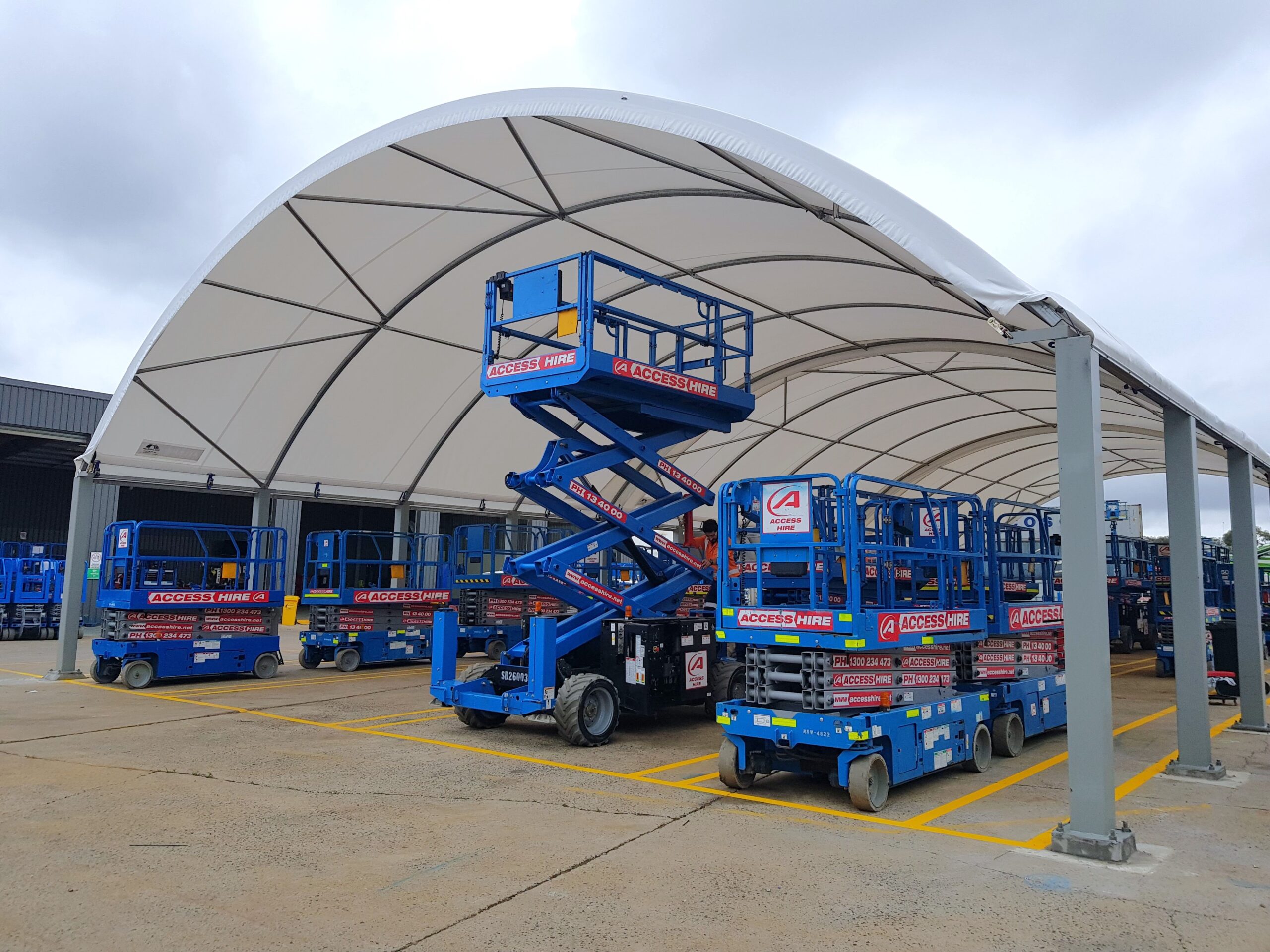 Benefit from cost reduction in the manufacturing industry by using a fabric shelter